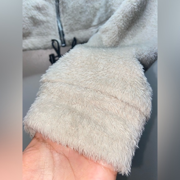 Jacket - Picture 5 of 7